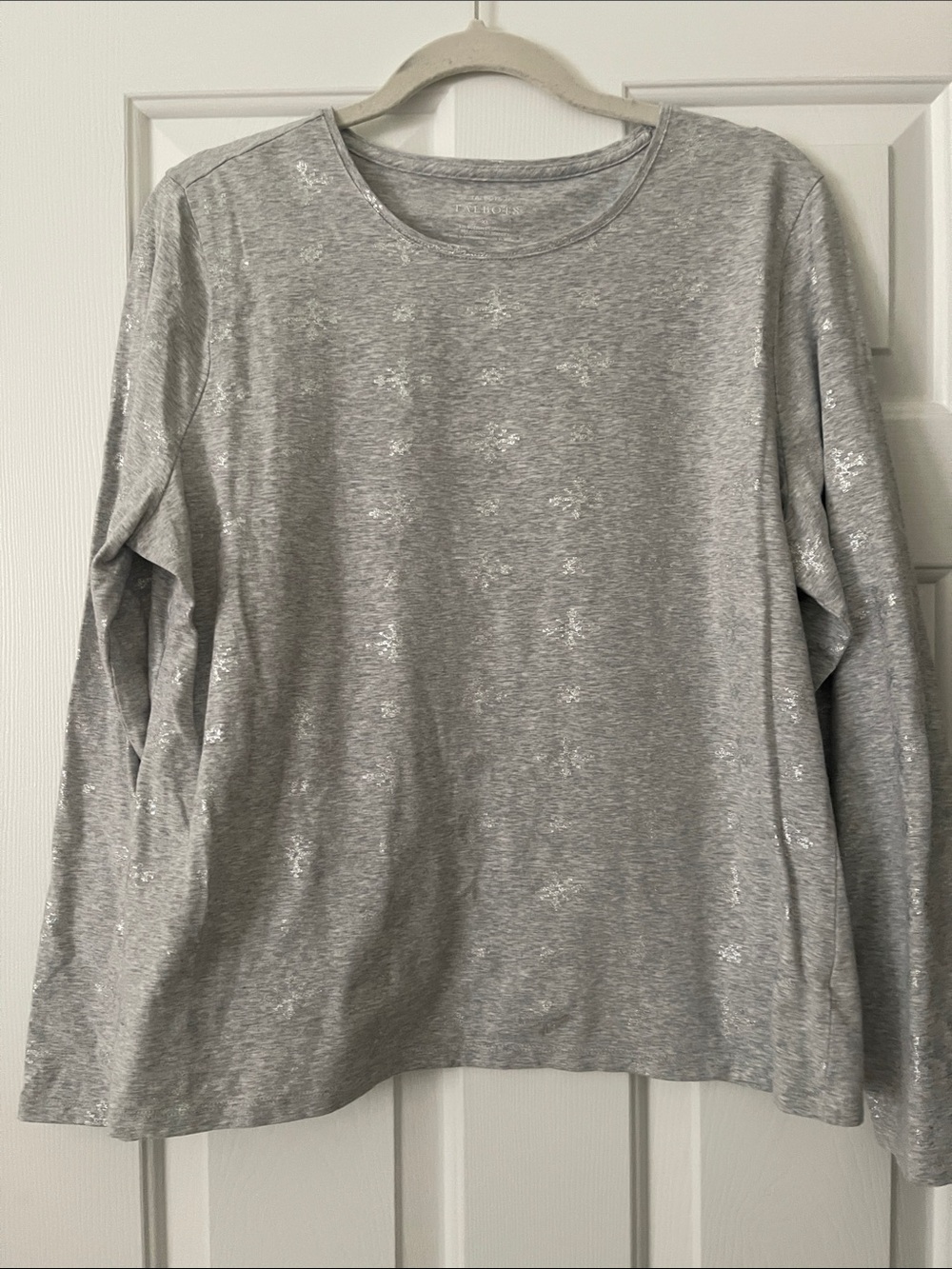 Talbots Silver ❄️ snowflake Metallic Long Sleeve Crewneck Top